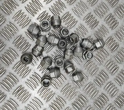 Nuts/bolts
