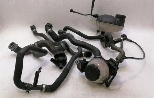 Mercedes-Benz E W238 Coolant expansion tank/reservoir A2055000049