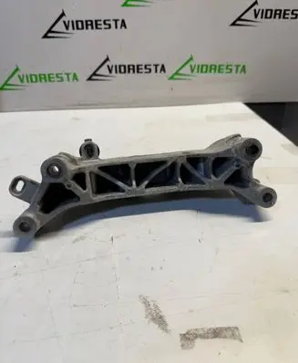 Opel Grandland X Engine mounting bracket 9674960380