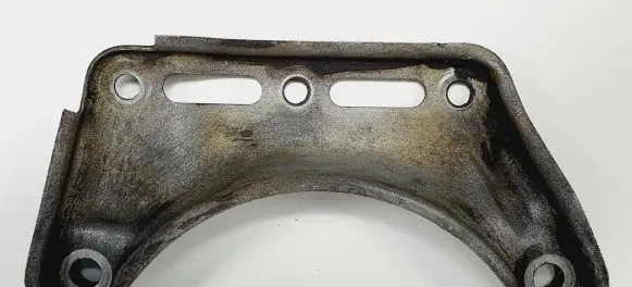 Mercedes-Benz E W124 Generator/alternator bracket 