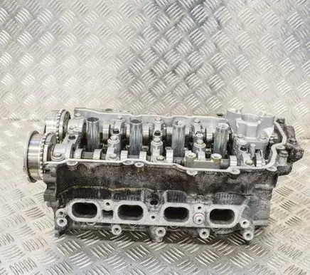 Toyota C-HR I Engine head 1110149515