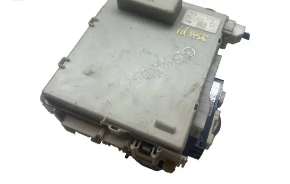 Lexus GS 300 350 430 450H Fuse module 8267030230 94600W 7K290714