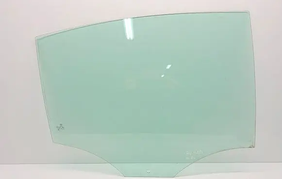 Volkswagen PASSAT B6 Rear door window glass 3C5845026