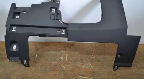 Volkswagen Touareg II Dashboard lower bottom trim panel 7P1858366A