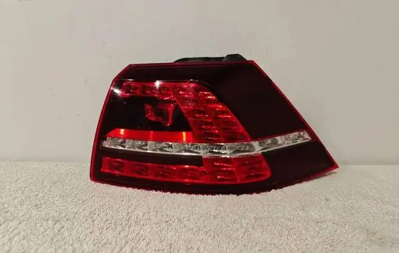 Volkswagen Golf VII Rear/tail lights 5G0945208 95G0945208 81230201