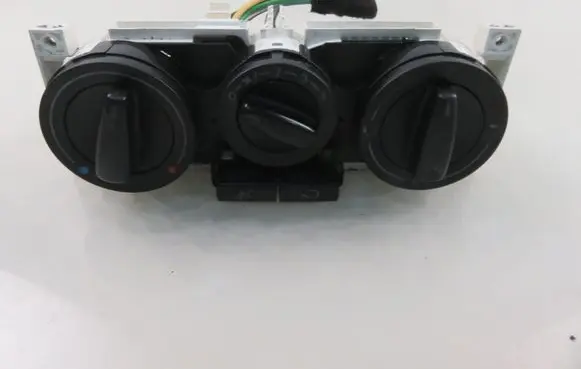 Volkswagen Golf IV Interior fan control switch 1J0820045F