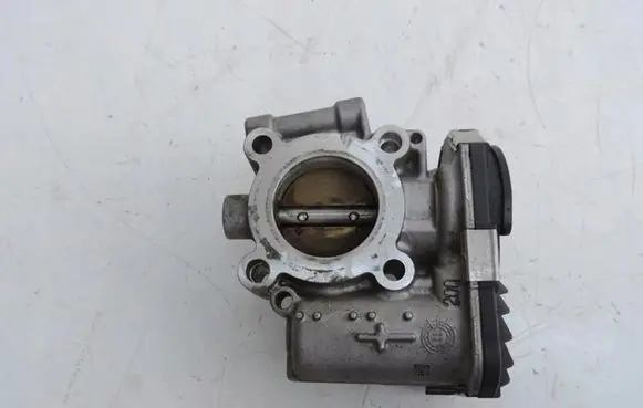Opel Meriva B Throttle valve 55565489