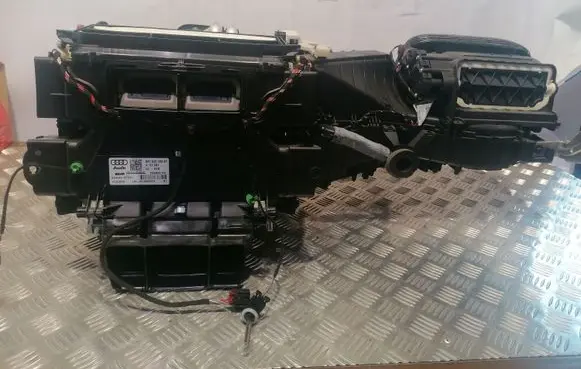 Audi Q5 SQ5 Interior heater climate box assembly 8K1820005AT