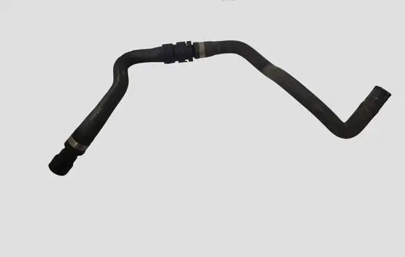 Ford Mondeo MK IV Engine coolant pipe/hose
