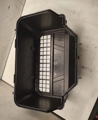 Volkswagen Touareg I Battery box tray 7L6915430A