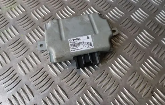 Maserati Ghibli Voltage converter/converter module 56029583AB 0199DC2300