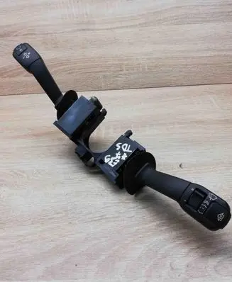 BMW 5 E39 Wiper turn signal indicator stalk/switch 8352172