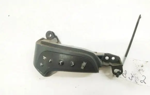 Steering wheel buttons/switches