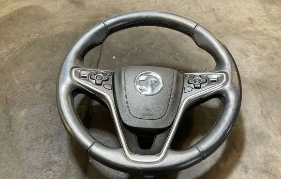 Opel Insignia A Steering wheel 6244267