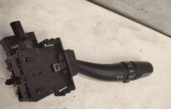 Hyundai Sonata Indicator stalk 3613M02610
