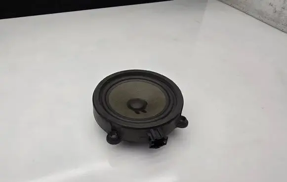 Mercedes-Benz Sprinter W906 Front door speaker A9068270060 7297241028 00308918