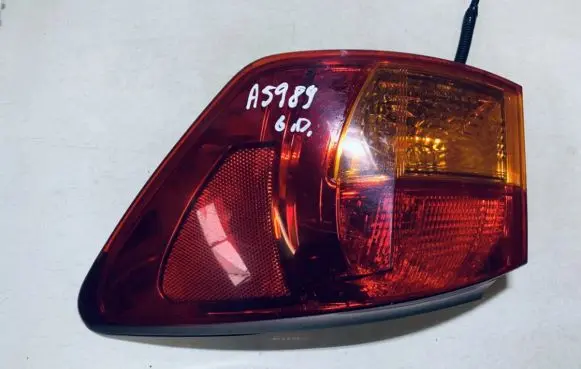 Lexus IS 220D-250-350 Rear/tail lights