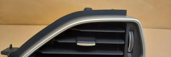 Jaguar XE Dashboard side air vent grill/cover trim HX73018B08A 09468005 HX73018B08AE