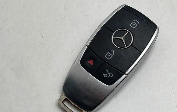 Mercedes-Benz A W177 Ignition key/card A1779057004 S192400H173 A1779057004Q02