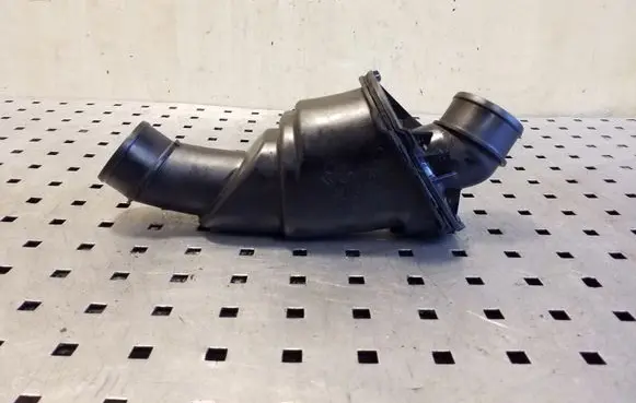 Volvo XC70 Intercooler hose/pipe 30778734