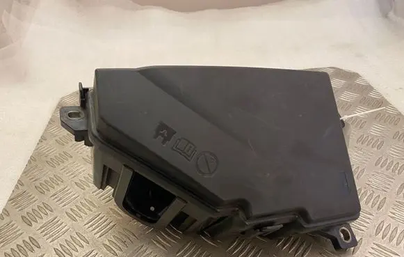 Volvo XC90 Fuse box set 31398001 31398000