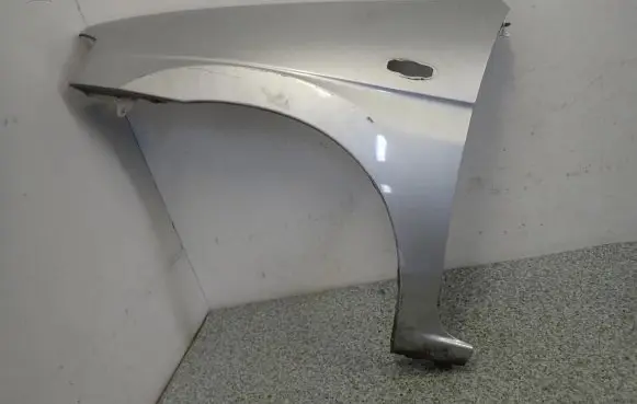 Mazda 323 Fender