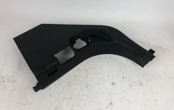 Foot area side trim