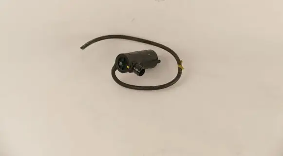 Nissan X-Trail T32 Windscreen/windshield washer pump