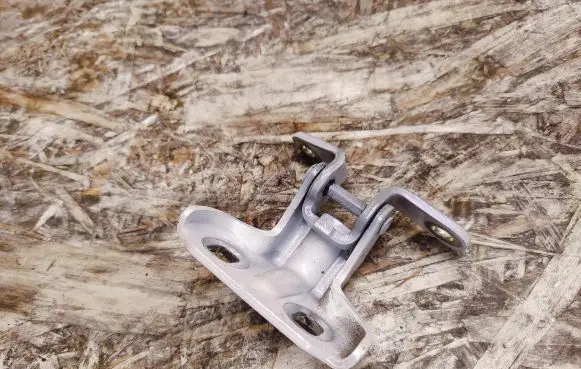 Cadillac XTS Rear door upper hinge P15191