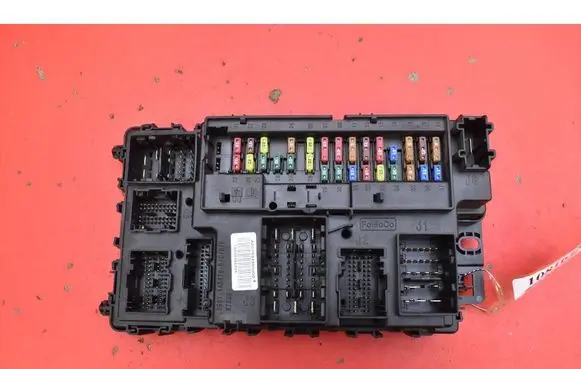 Ford Mondeo MK I Fuse box set FU5T15604DDA