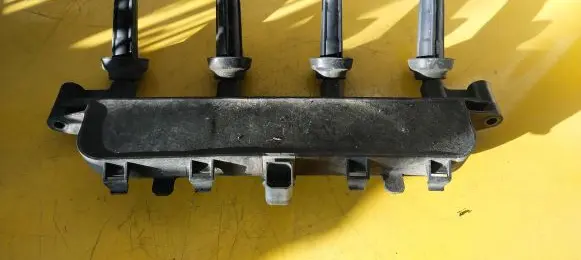 Citroen Berlingo High voltage ignition coil 14F83 BBC22NDT