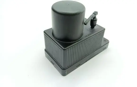 Mercedes-Benz CLK A209 C209 Central locking vacuum pump 2038000048