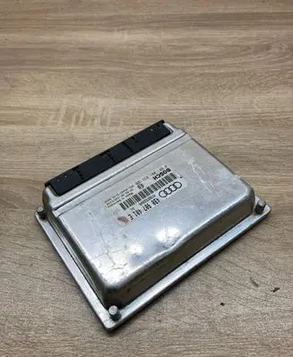 Audi A6 S6 C5 4B Engine control unit/module ECU 4B0907401E 0281001833