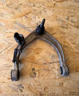 Volvo XC90 Front upper control arm/wishbone 31368633