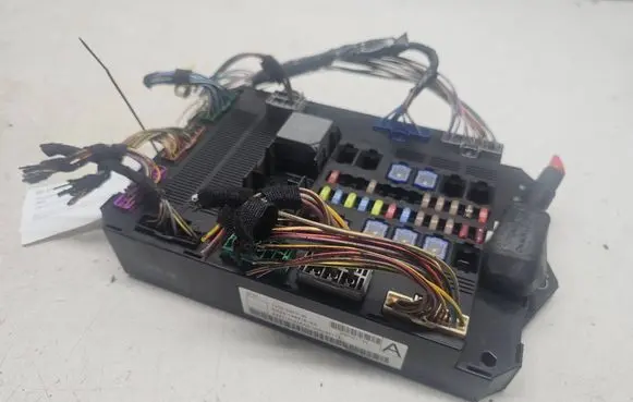 Jaguar XF X250 Fuse module 9X2314C256AB