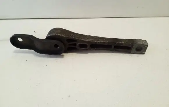 Volkswagen PASSAT B6 Engine mount bracket 3C0199855A