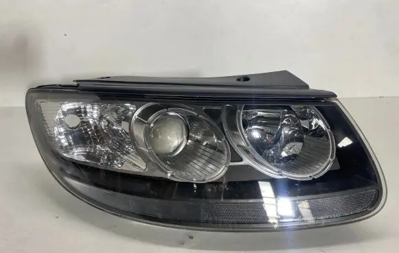 Hyundai Santa Fe Headlight/headlamp 921022bxxx