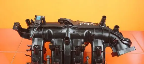 Opel Astra J Intake manifold 55573171 21MB43