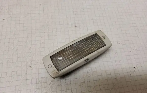 Volkswagen PASSAT B5 Other interior light 3B0947291