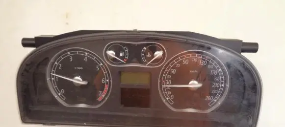 Renault Laguna II Speedometer (instrument cluster) 8200291332