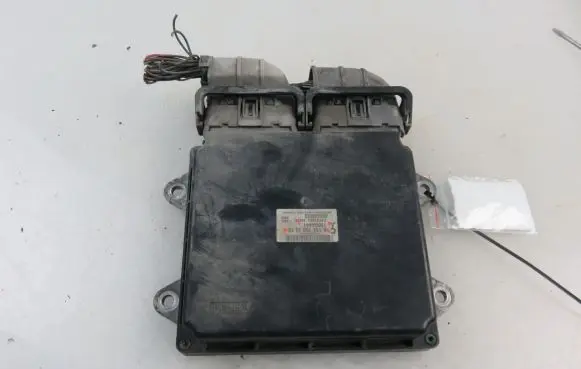 Mitsubishi Colt Engine control unit/module 1860A441 A1341501079