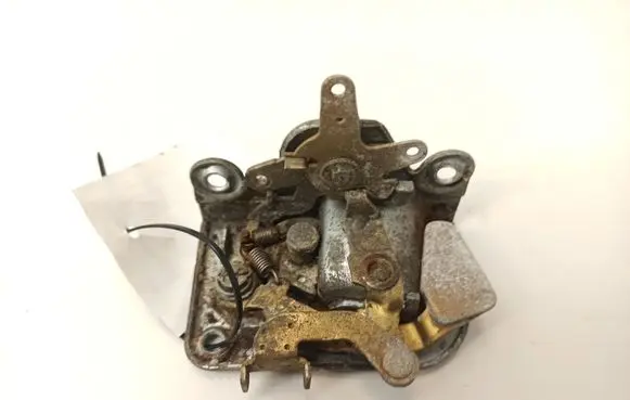 Mercedes-Benz 250 280 C CE W114 Rear door lock