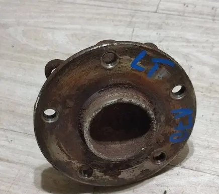 Suzuki Vitara (LY) Rear wheel hub 