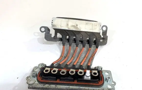 Toyota Yaris Cross High voltage cable