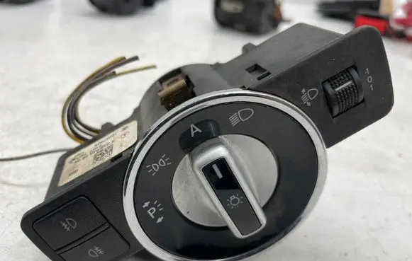 Mercedes-Benz E W212 Light switch A2125452904