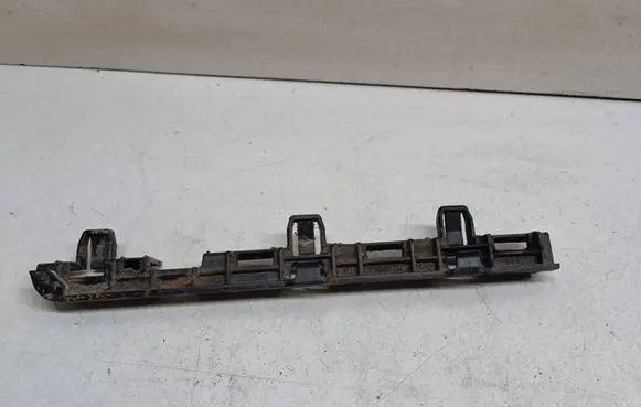 BMW 5 F10 F11 Sill supporting ledge 7184776