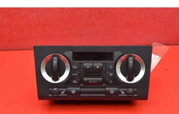 Audi A3 S3 A3 Sportback 8P Climate control unit 8P0820043J