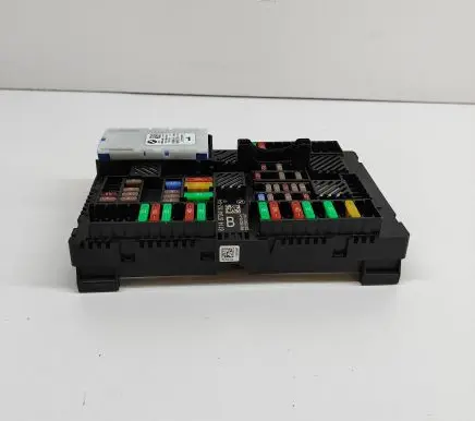 BMW 4 G22 G23 G24 G26 Fuse module 8734162 5A44CE0