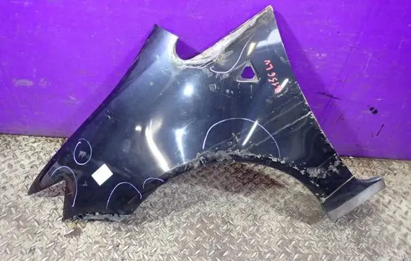 Mitsubishi Colt Fender 