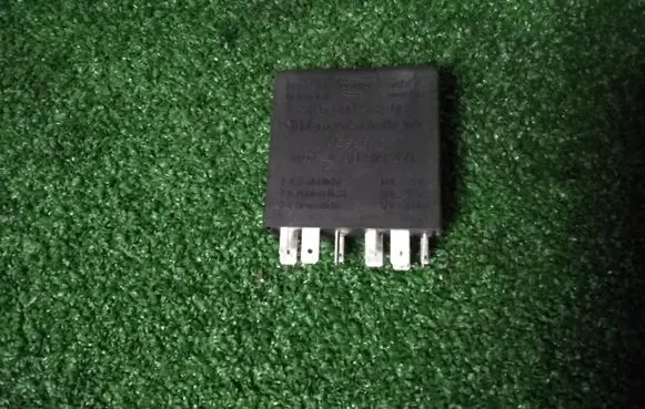 Audi A4 S4 B5 8D Other relay 5KG00656800 4A0919471